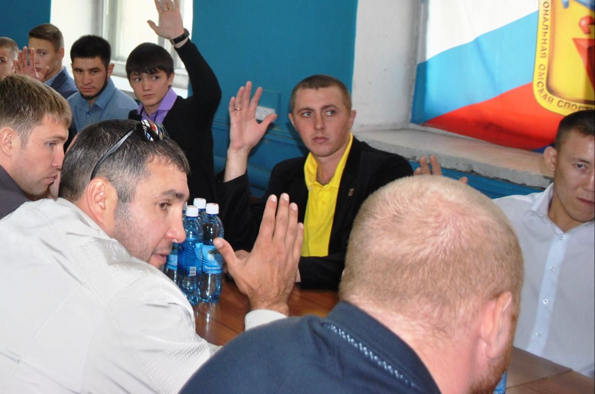 Единогласно
